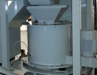 Nabízíme k prodeji použitou centrifugu pro odstřeďování třísek od firmy SFH.